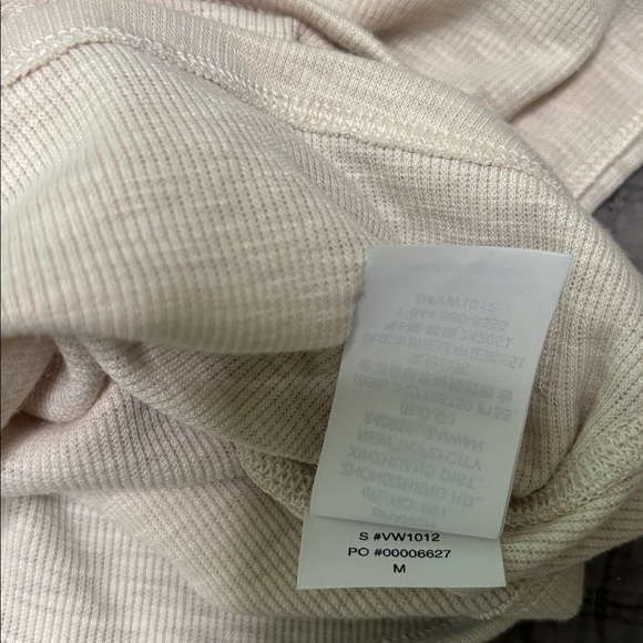 Vuori Ribbed Racerback Tank - Picture 4 of 4